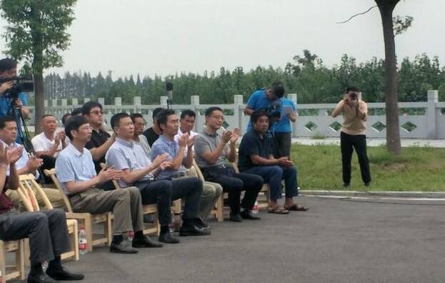 “红旗渠位于河南省哪个市？”