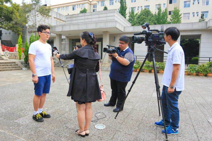 “核酸报告电子版的和纸质版的一样吗？”