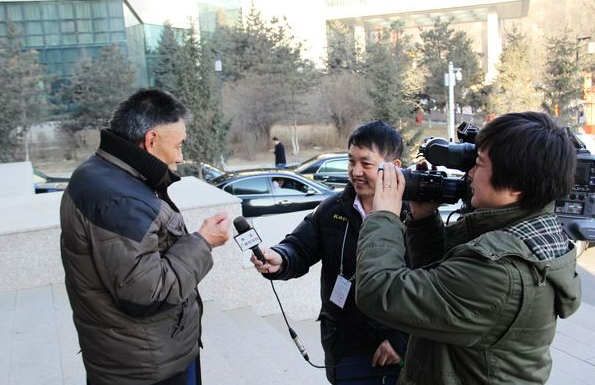 “惨淡经营中的惨淡是什么意思？”