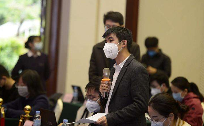 “惨淡经营中的惨淡是什么意思？”